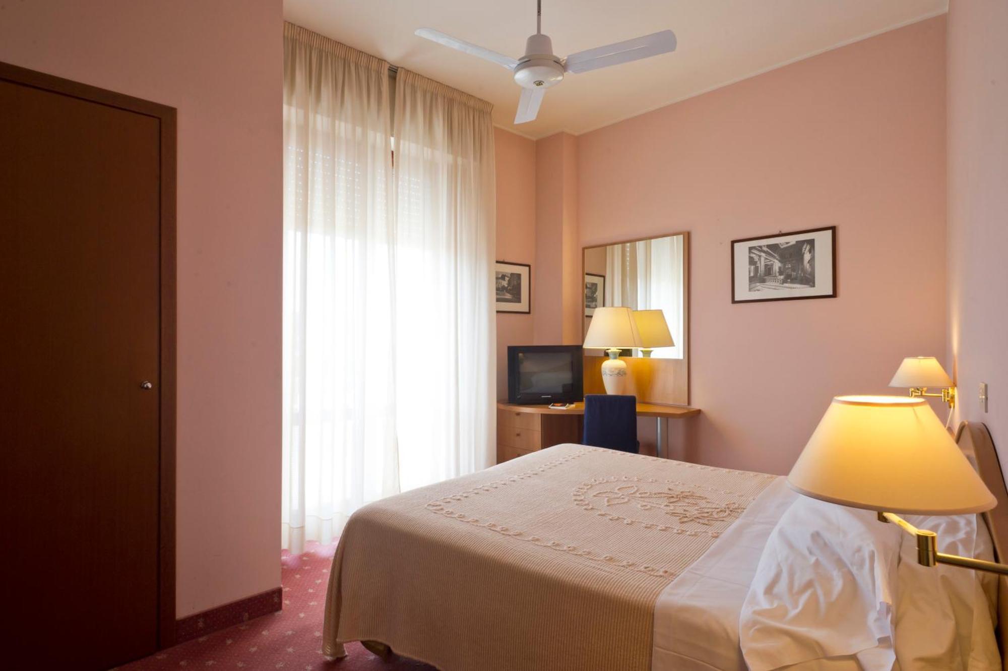 Hotel Gloria Salsomaggiore Terme Room photo