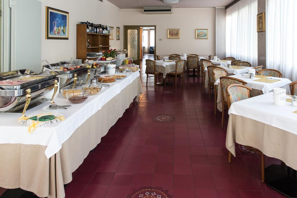 Hotel Gloria Salsomaggiore Terme Exterior photo