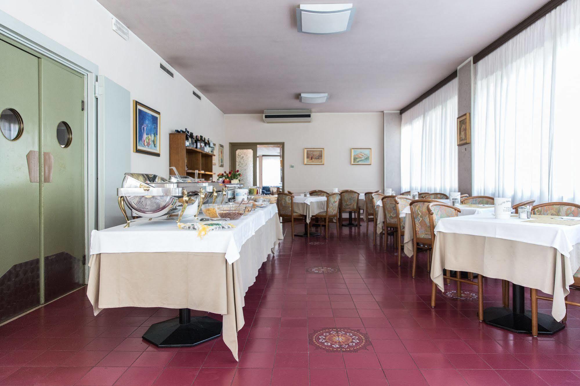 Hotel Gloria Salsomaggiore Terme Exterior photo